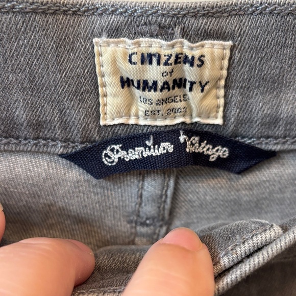 Citizen of Humanity women grey distressed button fly size 32 jeans - Picture 3 of 7